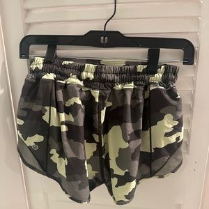 2.5 Lululemon Yellow camo shorts